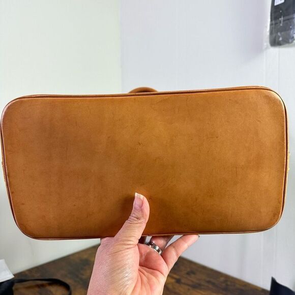 Louis Vuitton Monogram Alma Bag Satchel - Picture 4 of 16